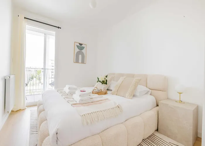 Modern - 4p 2bdr - Apartment