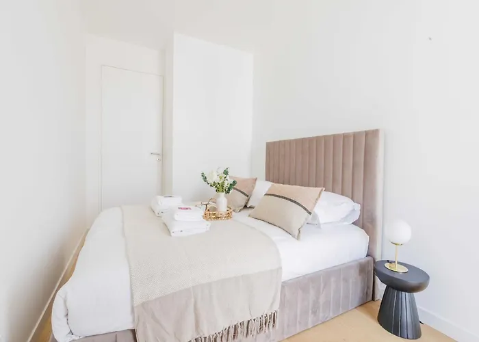 Apartment Modern - 4p 2bdr - *